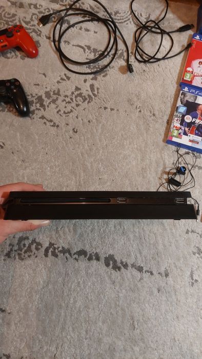 Playstation 4 slim 1TB