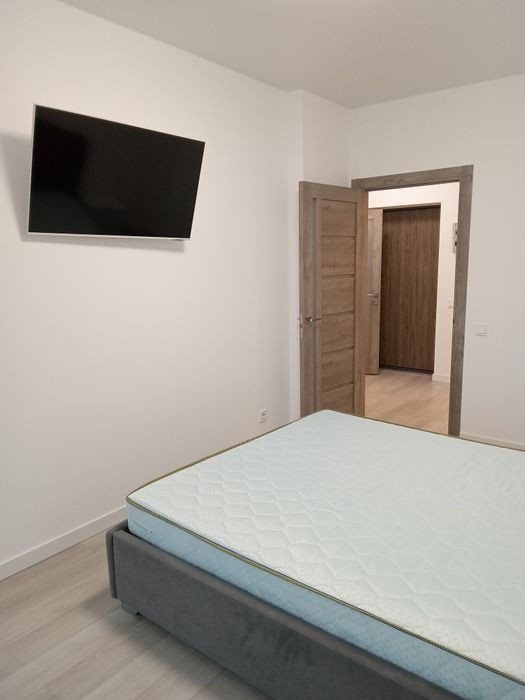 Київ, вул. Метрологiчна 107 г, ЖК Кришталеві джерела.  Є Газ