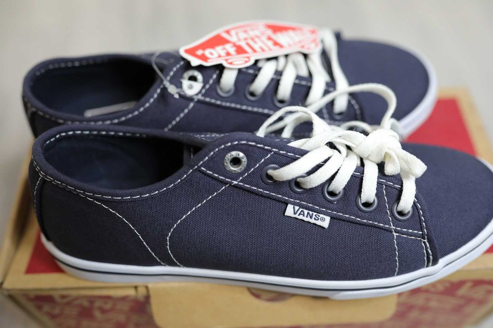 buty Vans VN-0 UDO7HL r. 35 22cm z metka