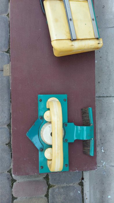 Советская вязальная машинка "Северянка"