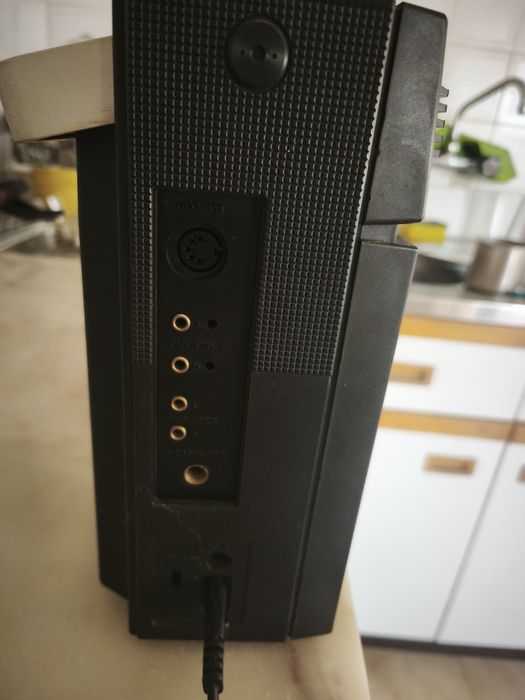 Rádio Sanyo M4100LU vintage