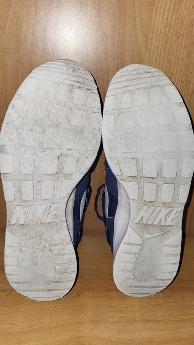 Кроссовки Nike 27cm