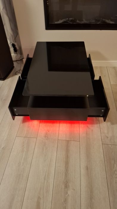 Stolik kawowy z 4 szufladami i podświetleniem LED
