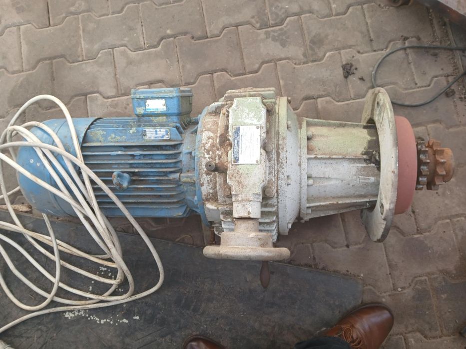 Przekładnia do rębaka wraz z silnikiem 7,5kw