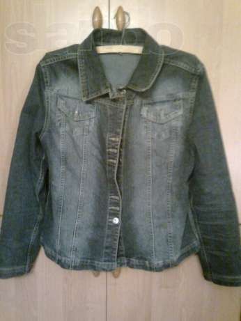 Продам жен. джинсовую куртку.