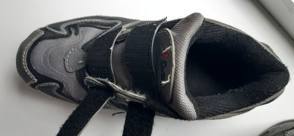 Недорого кроссовки на мальчика ,34 размер