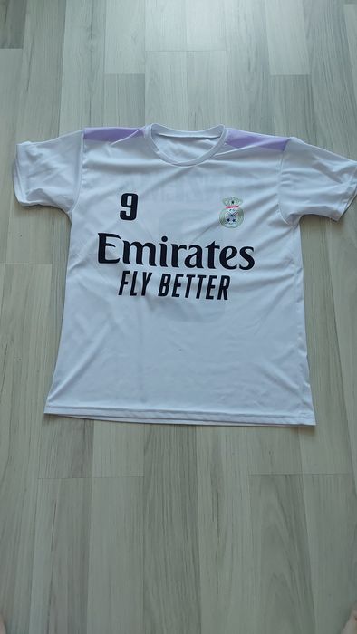 Koszulka T-shirt Real Madryt 9 Benzema na 164cm