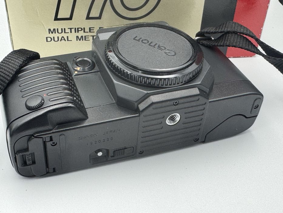 Canon T70 Top Body jak nowy