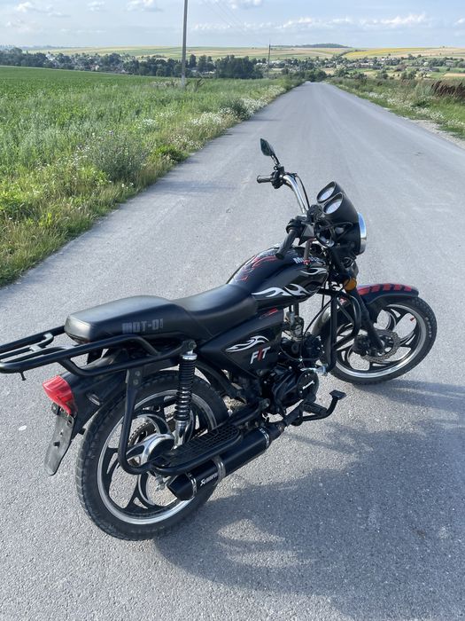 Mustang fit 125 в гарному стані