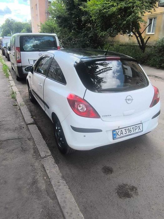 Автомобіль OPEL CORSA