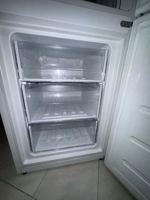 Frigorífico Combinado INDESIT LI7 S1E W