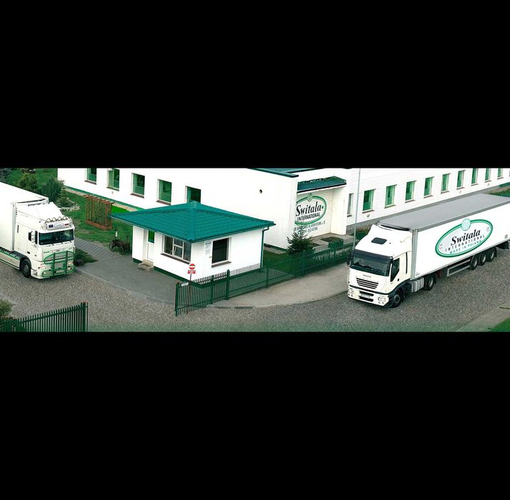 Obiekt przemysłowy z halą, pralnią i hotelem pracowniczym