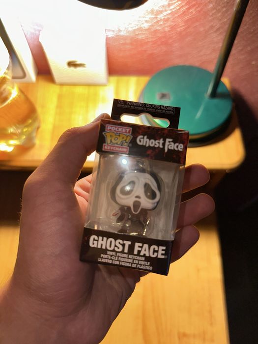 Фігурка-брелок ghost face