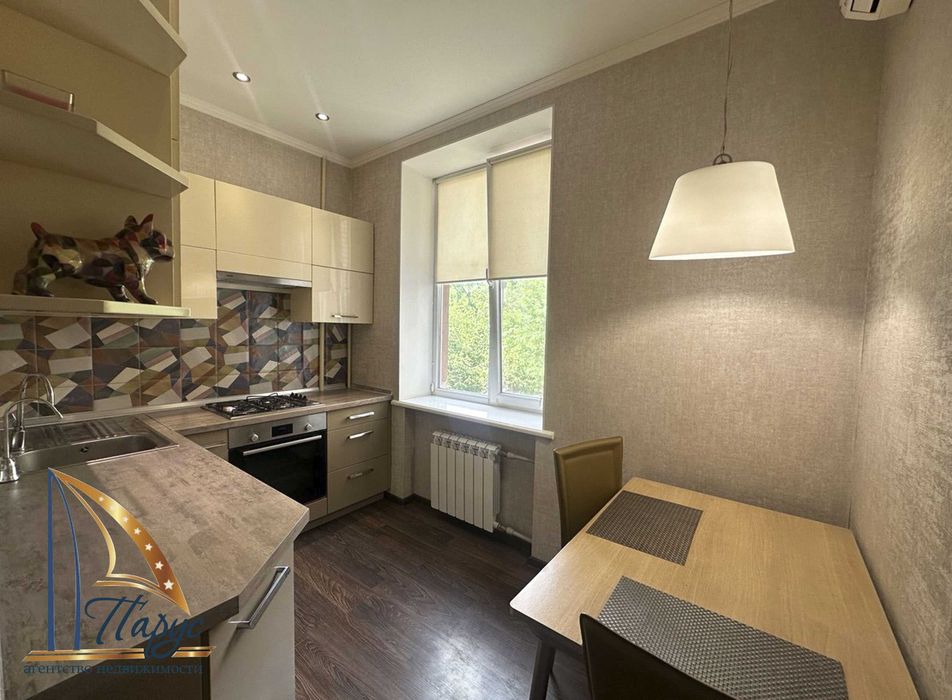 3-кімнатна сталінка р-н Бульвару Шевченка 2/3