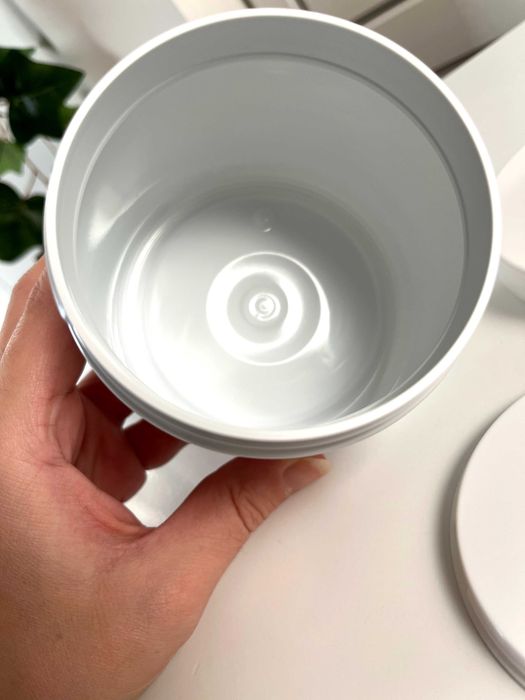 Empty Container with Lid425286661571891204