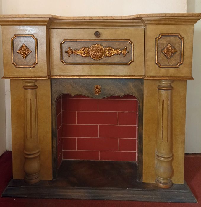 Lareira Decorativa Clássica – Muito Bonita – Oportunidade