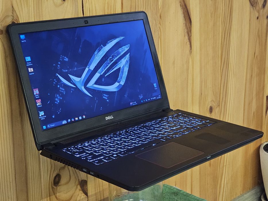 Dell Gaming 15.6"/i7 7700HQ/GTX 1050 4GB/ RAM 16GB/SSD 256GB