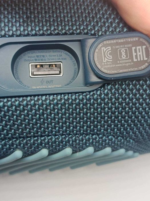 Портативна колонка  JBL charge 5