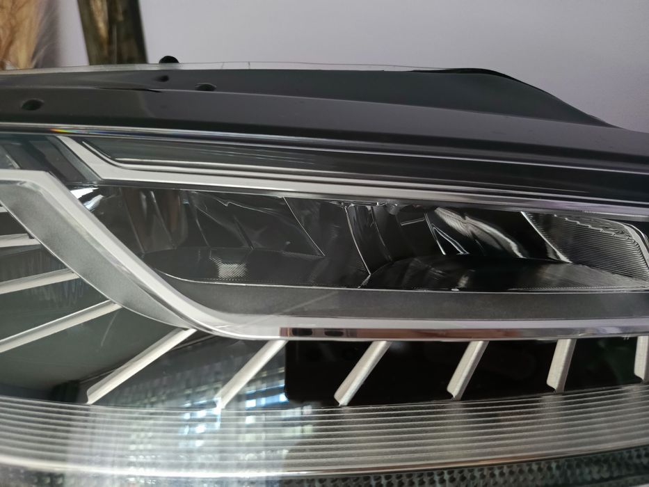 Lampa Audi A8 D4 lift
