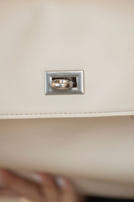 Сумка Balenciaga / сумочка баленсіага баленсіаґа біла молочна