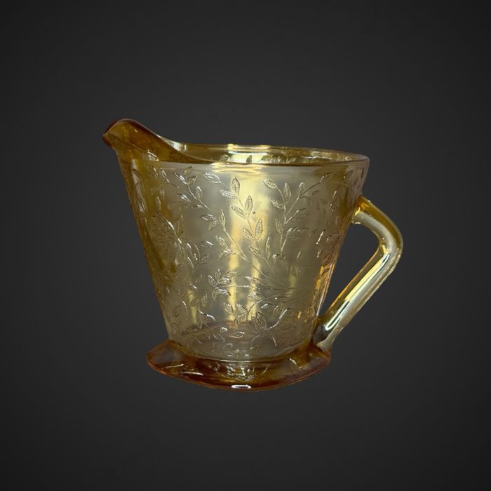 Cukiernica mlecznik szkło iryzowane janette glass B4/021210