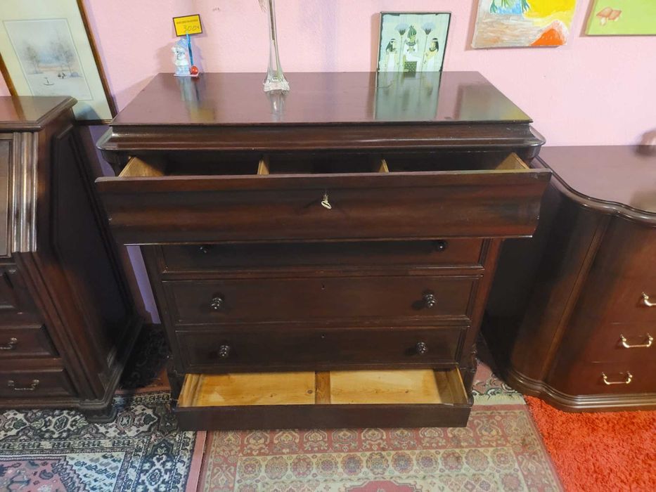 Grande cómoda muito antiga com 5 gavetas - Bom estado geral