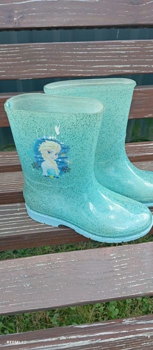 Продам гумачки для дівчинки