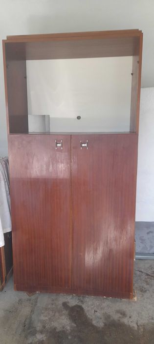Movel estante e cama