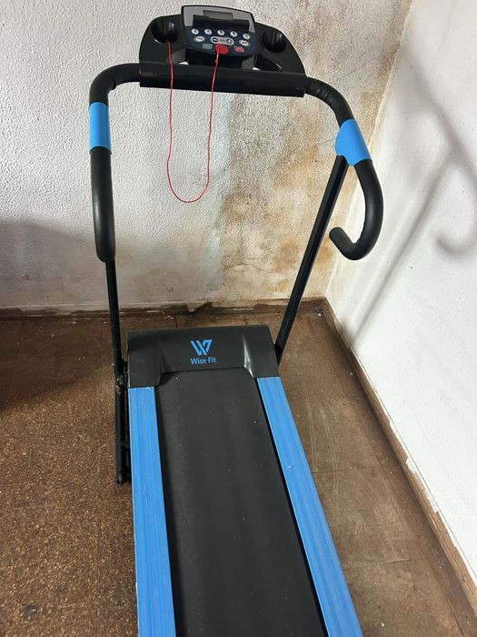 Esteira praticamente nova