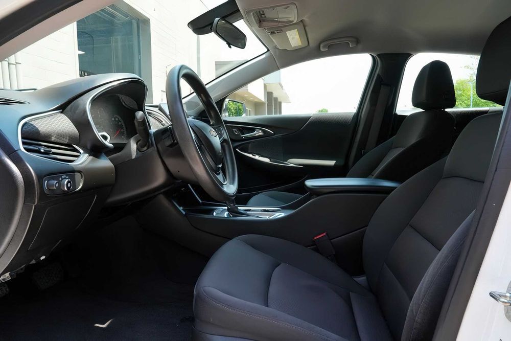 Chevrolet Malibu      2020