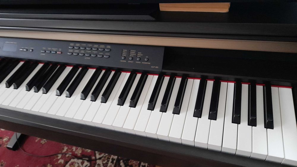 Piano Yamaha CLP 930