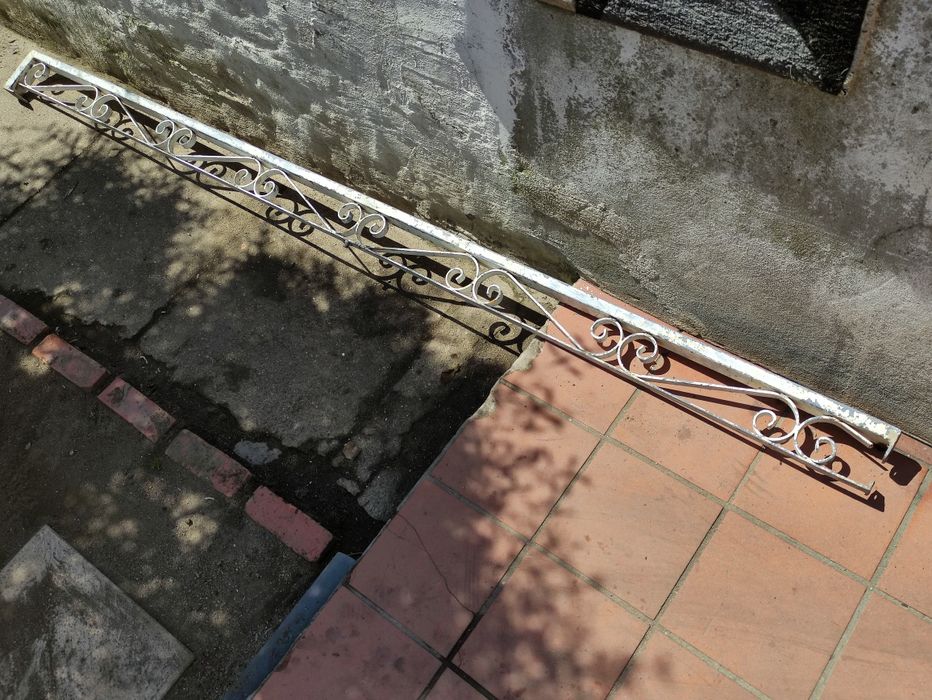 Corrimão de ferro forjado de canto