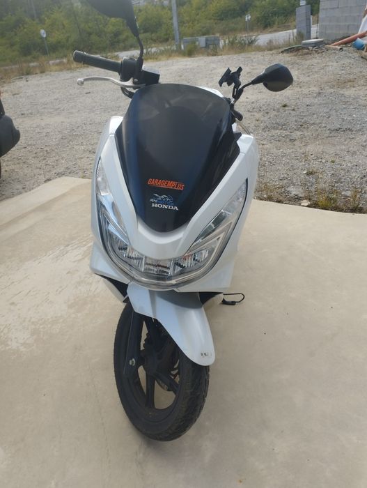 Honda PCX 125  branca 2016