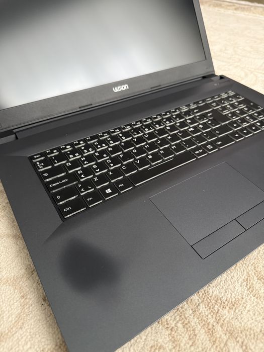 Продам ігровий ноутбук  MM-Vision A/S