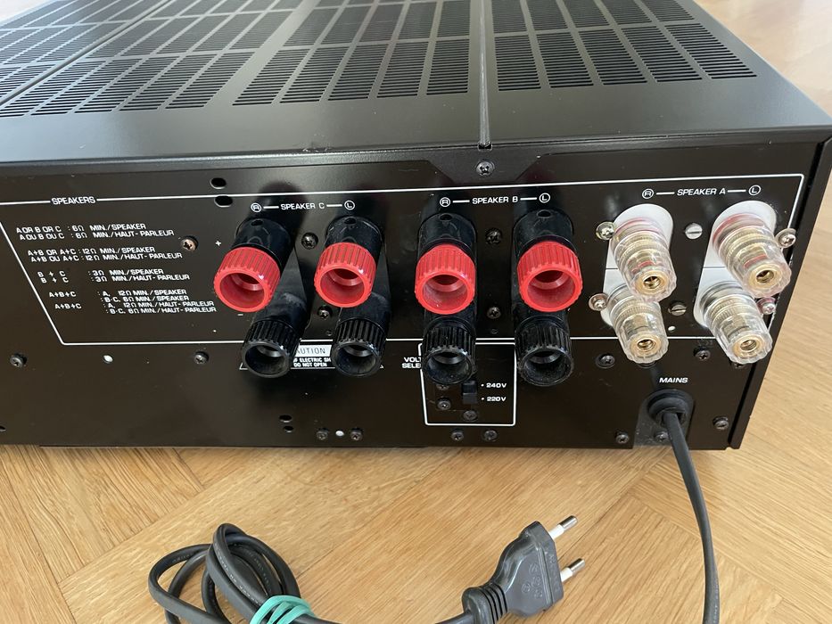 Koncowka mocy, wzmacniacz, Yamaha M40