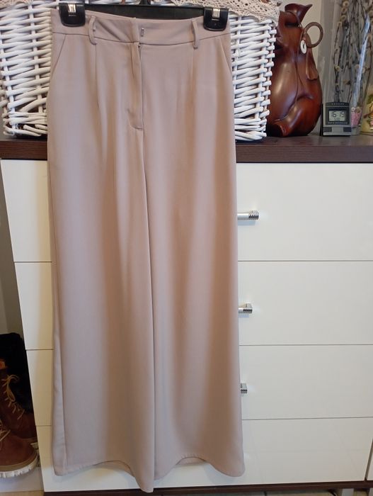 Dzwony beżowe Glamorous