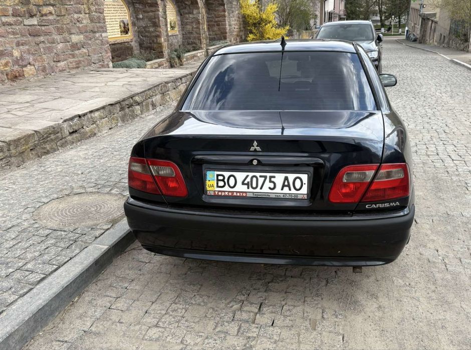Mitsubishi carisma