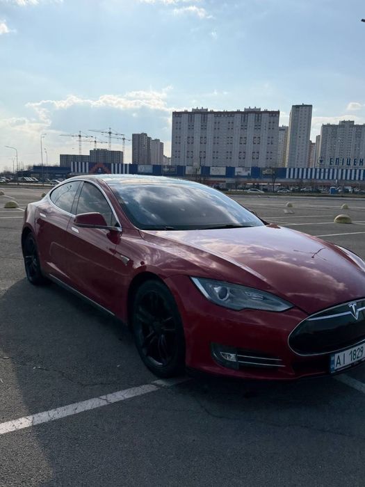 Tesla model S 85P