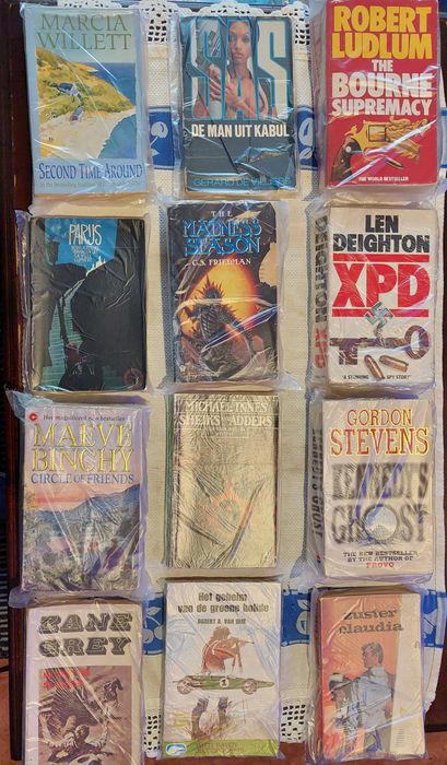 Livros (ingles e alemão) 90 livros