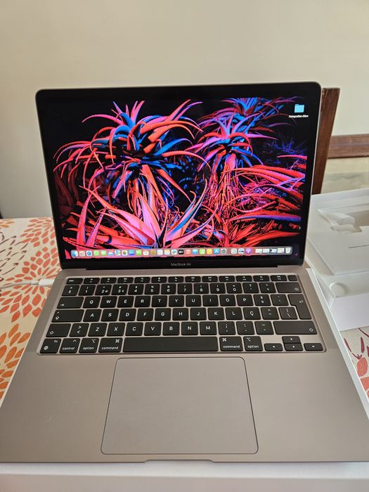 Macbook Air M1 16gb RAM 256gb
