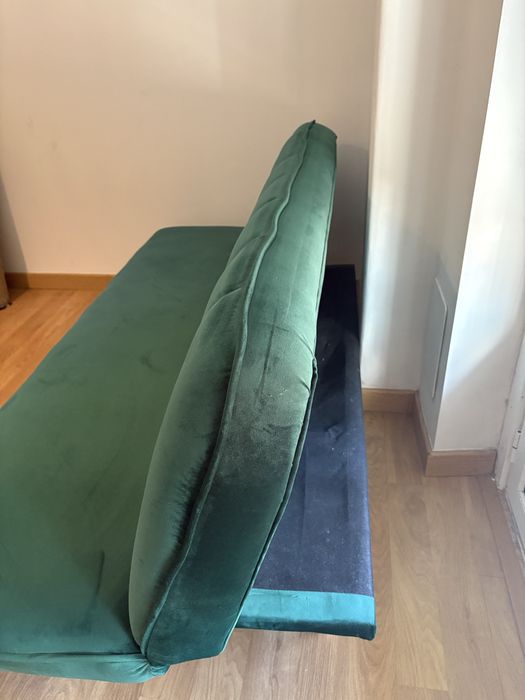 Sofá veludo verde