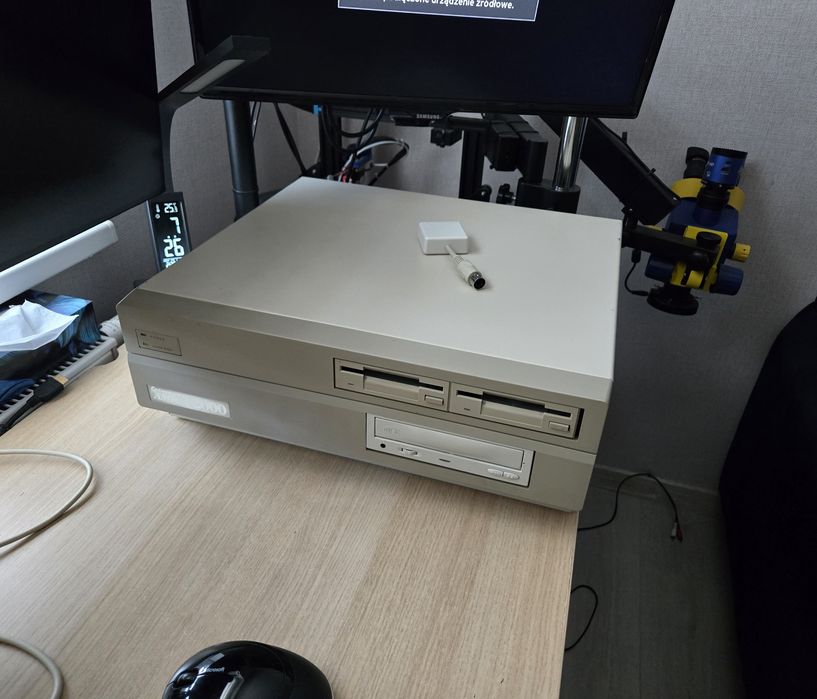 Amiga 2000 z rozszerzeniem RAM pod zorro II,  Hdmi, Ripple IDE Ata, CF