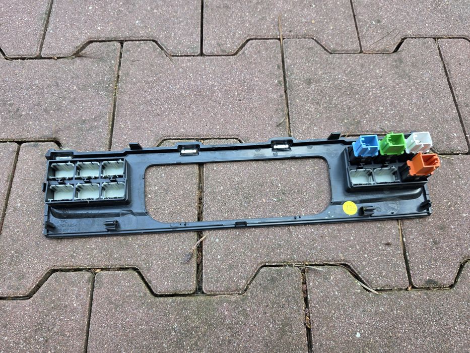 Ramka nawiewu VW T6 7E0857304