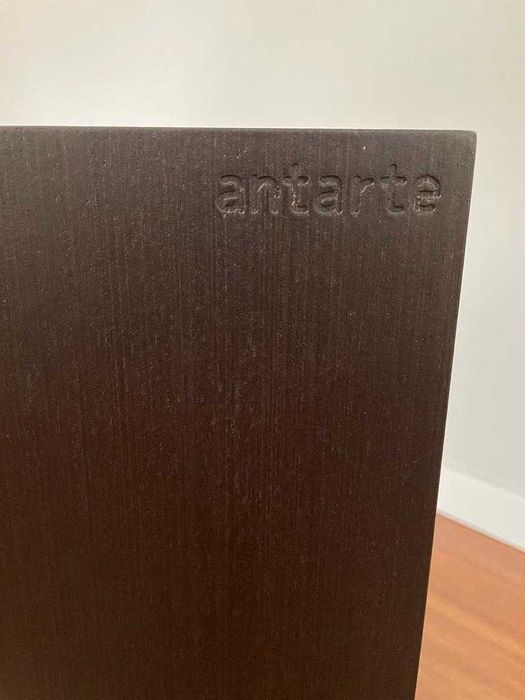 Móvel cubo, marca Antarte