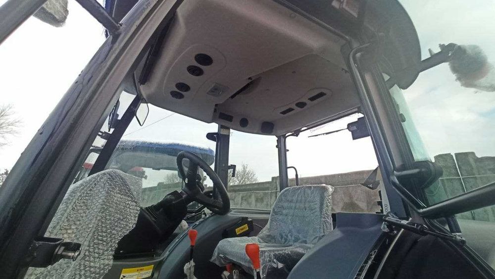 Трактор  Соліс Solis 105. Від компанії YANMAR.