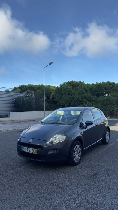 Fiat Punto 1.2 Versão: City | Gasolina Viatura Nacional | Ano 2017