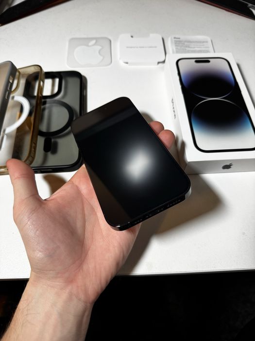 Iphone 14 Pro 128GB Gwiezdna Czerń + dodatki
