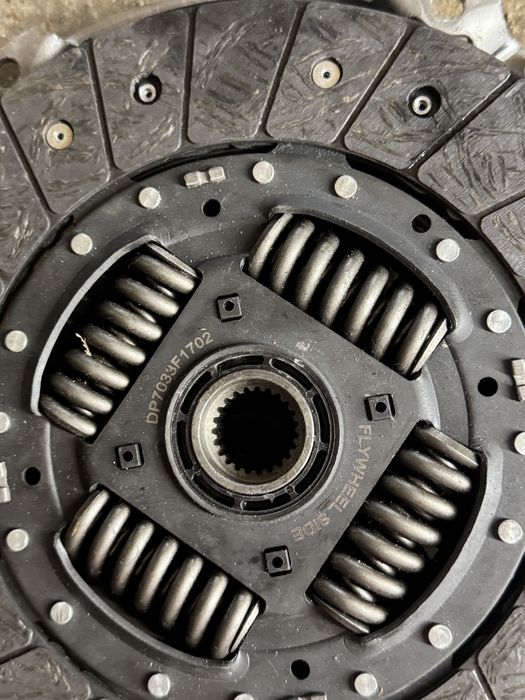 Зчеплення на автомобіль “Audi” мотор 2,5