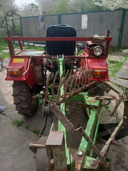 Трактор Сінтай 250