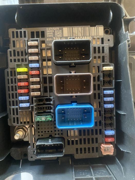 Блок BSM Z03 Citroen Peugeot 9674674880